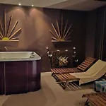 Апартамент Hermann's Sea View - Bendita Mare